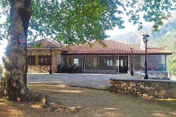 ΤΟΥΡΙΣΤΙΚΟ ΠΕΡΙΠΤΕΡΟ ΜΕΛΙΣΣΟΥΡΓΩΝ Tzoumerka Epirus Greece