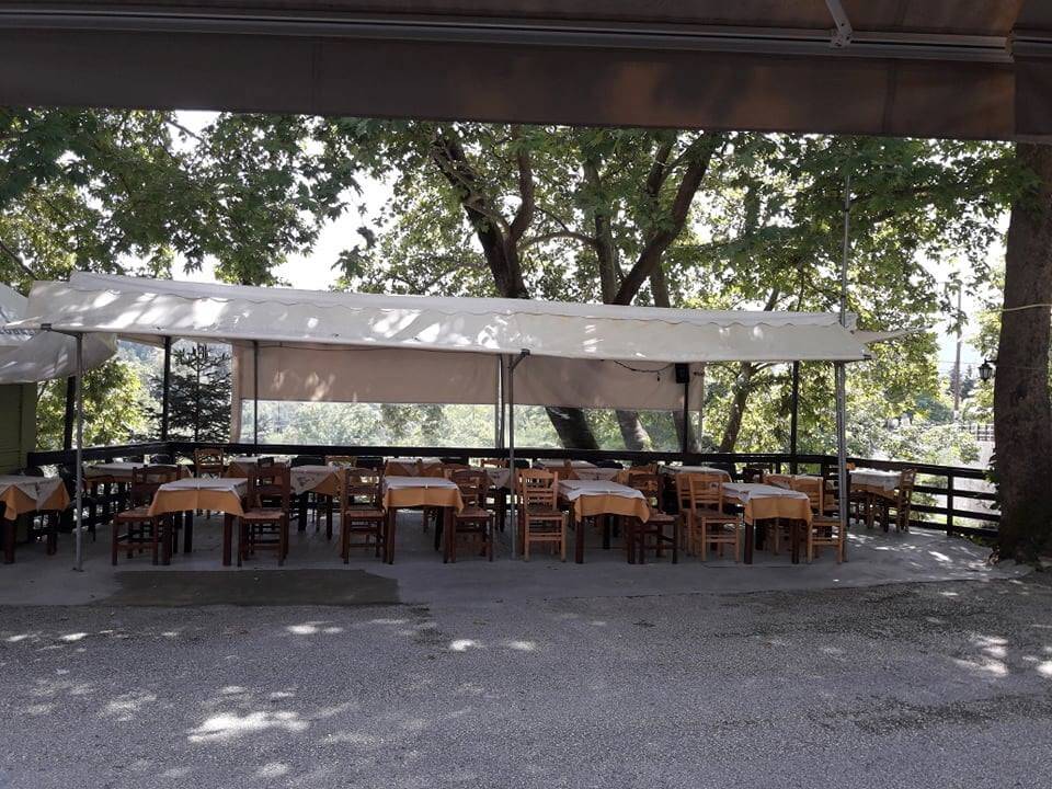 ΤΑΒΕΡΝΑ Ο ΜΕΡΑΚΛΗΣ Tzoumerka Epirus Greece